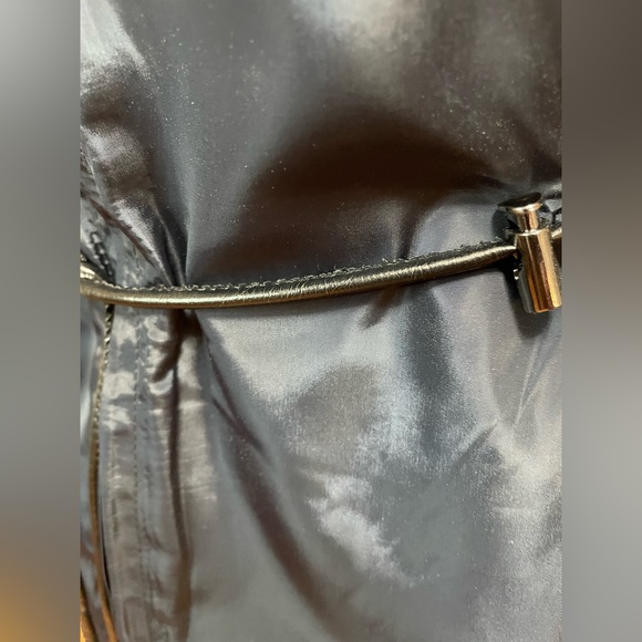 Neiman Marcus Reversible Faux Fur Hooded Vest in size M - Picture 7 of 15